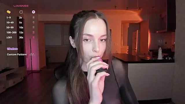 Snapshot of irisskiss chatting on 9, 7, 2026 irisskiss online show from 9, 7, 2026