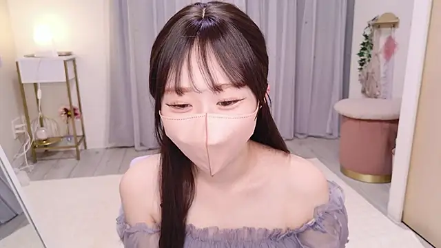 YURInya  online show from 7, 6, 2026
