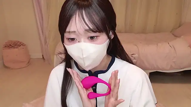 YURInya  online show from 28, 6, 2026