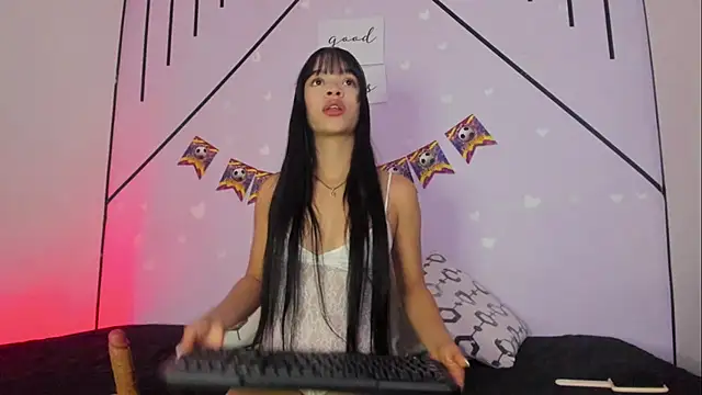 AmaiaHarpper online show from 2, 7, 2026