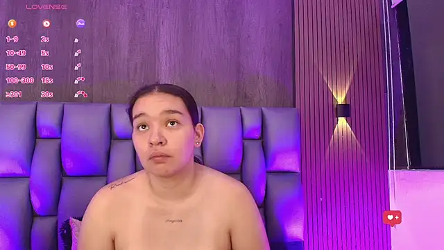 Snapshot of sophi_taylor chatting on 29, 6, 2026 sophi taylor online show from 29, 6, 2026