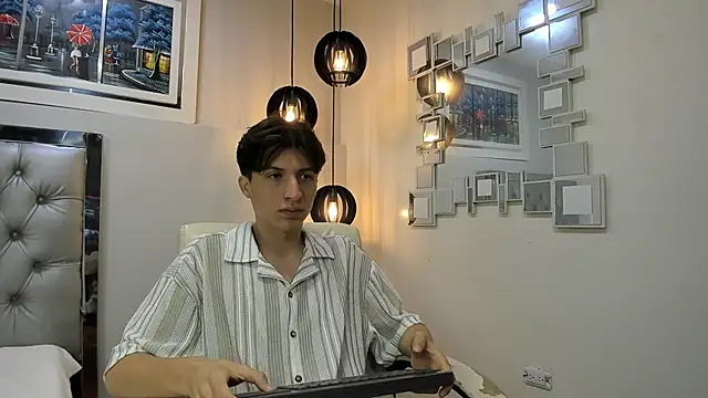 Marcoviolet online show from 4, 6, 2026
