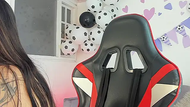 Noa bunny  online show from 15, 7, 2026
