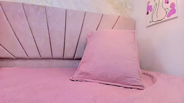 ariana florez  online show from 27, 7, 2026