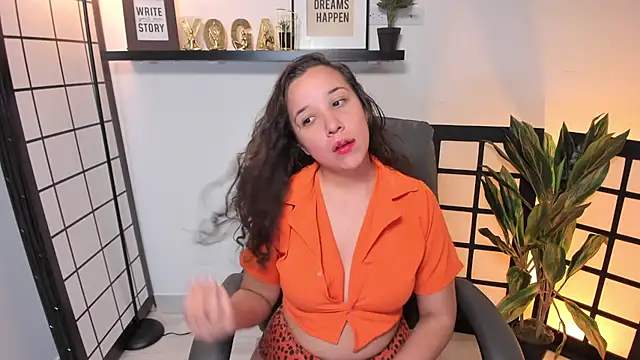 Ela Maxwell  online show from 4, 6, 2026