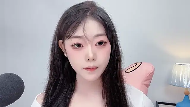 Snapshot of smalldaiwang chatting on 5, 7, 2026 smalldaiwang online show from 5, 7, 2026