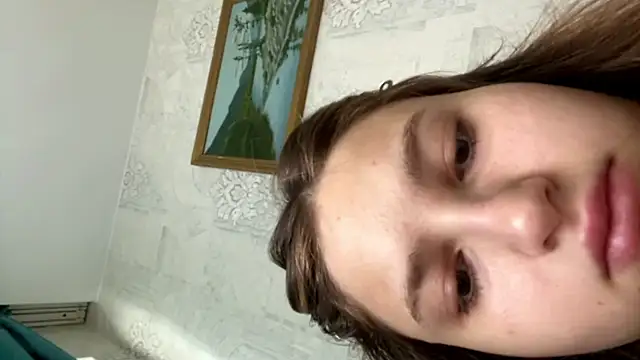 HeIen cute online show from 23, 7, 2026