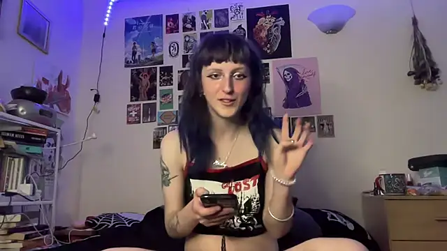 batzy666 online show from 8, 6, 2026