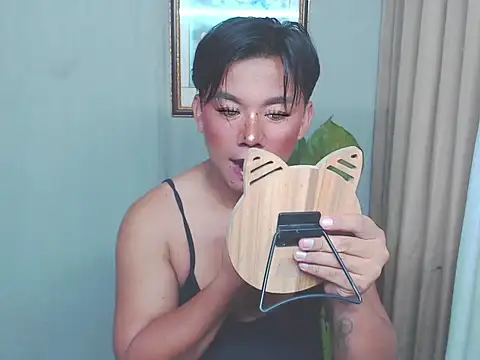 lopitxoxo online show from 13, 6, 2026
