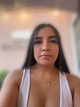 HaileyBieber  online show from 13, 6, 2026