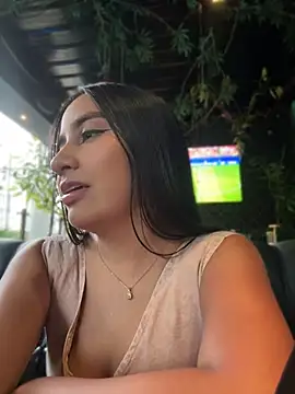 HaileyBieber  online show from 25, 6, 2026