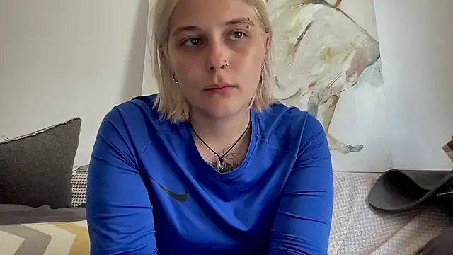Ella Bloom online show from 27, 7, 2026