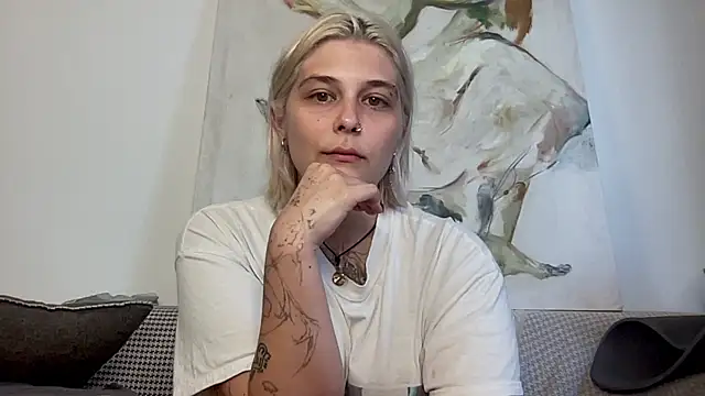 Ella Bloom online show from 28, 7, 2026