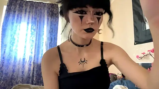 HolyCute online show from 12, 7, 2026