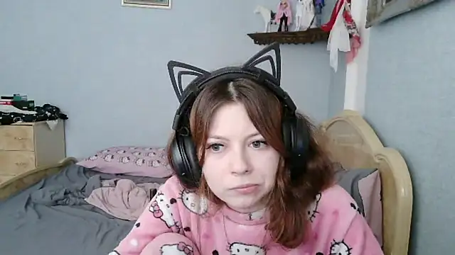 AlessiaViolet online show from 25, 6, 2026
