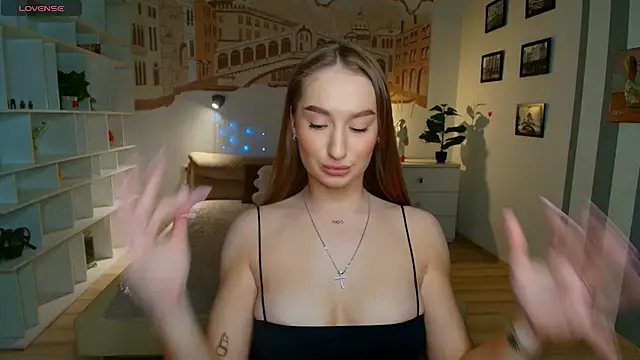 AlisaFoxis online show from 22, 7, 2026