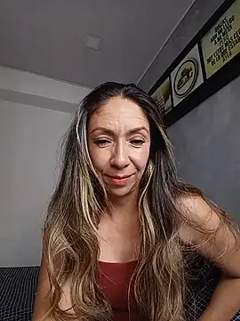 Laly dolcee online show from 23, 7, 2026