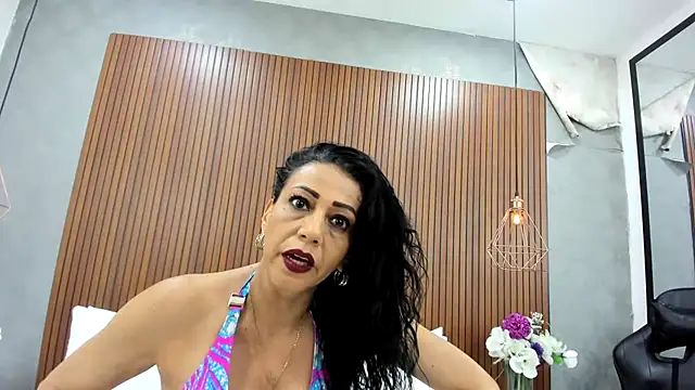 Velvet Luxx online show from 24, 7, 2026