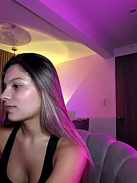 emilyvex online show from 17, 7, 2026
