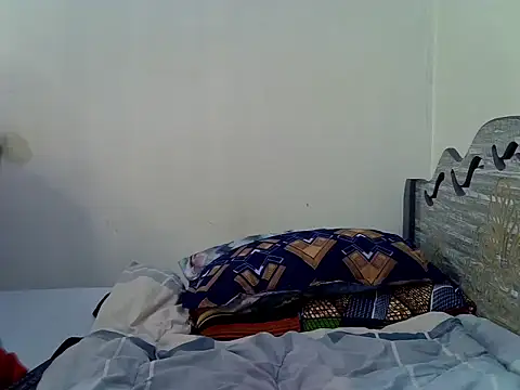pretty lunaa online show from 22, 7, 2026