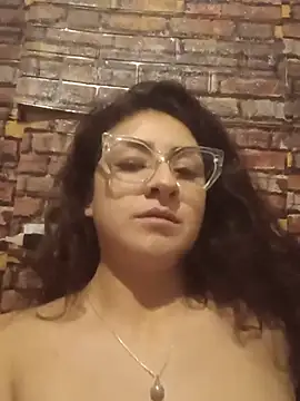 Snapshot of AlondraSa chatting on 16, 6, 2026 AlondraSa online show from 16, 6, 2026