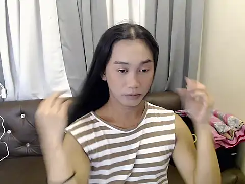 kyla pretty online show from 17, 7, 2026