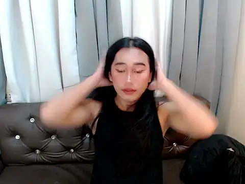 kyla pretty online show from 28, 7, 2026
