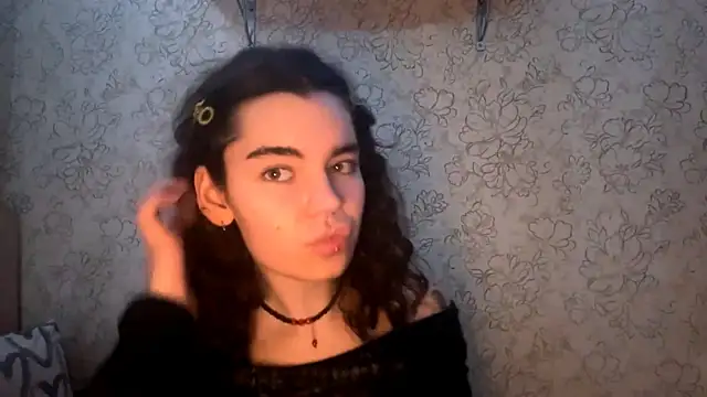 LaceyBatter online show from 20, 7, 2026