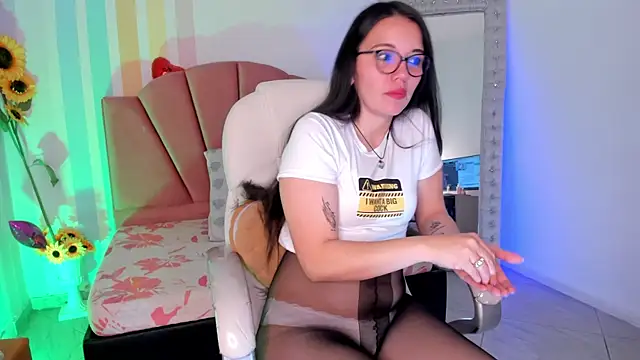 Emma lakshmi online show from 18, 7, 2026