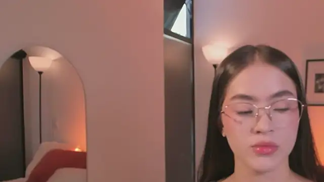 LizzyColins online show from 11, 7, 2026