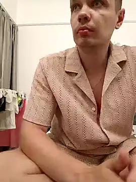MissAndKiss online show from 8, 7, 2026