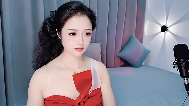 Momo-Wow online show from 22, 7, 2026