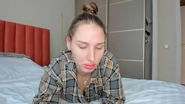 SofiClimbing online show from 2, 2, 2025