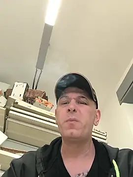 Snapshot of alexbuby chatting on 5, 6, 2026 alexbuby online show from 5, 6, 2026