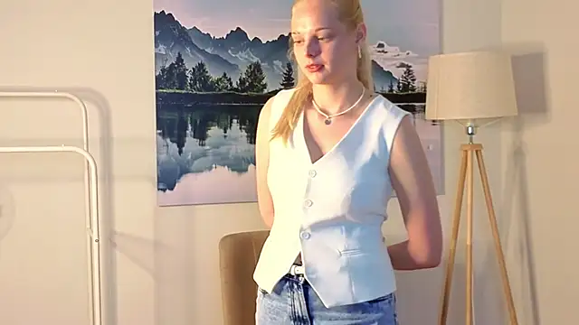 GabrieleHonor online show from 4, 6, 2026