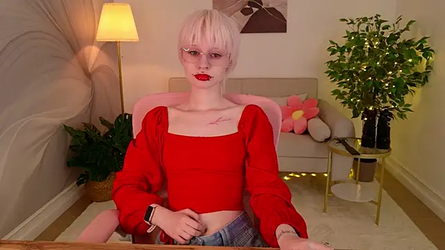 LauraDiazz online show from 18, 7, 2026
