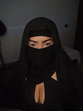 Snapshot of nayla_mohammed_ chatting on 1, 6, 2026 nayla mohammed online show from 1, 6, 2026