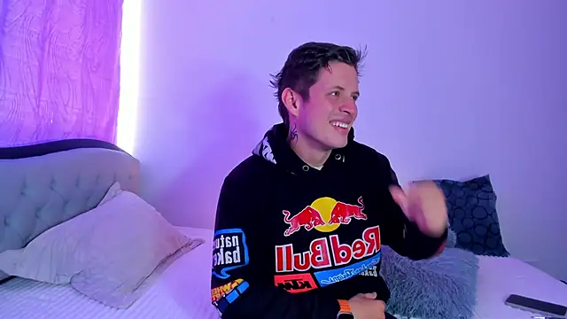 johnycooper08 online show from 4, 6, 2026