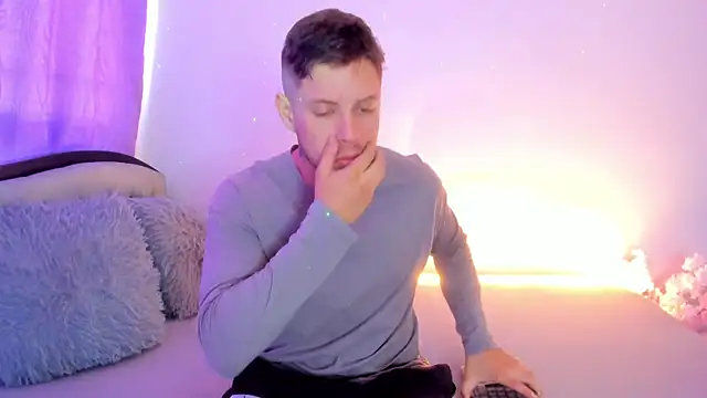 johnycooper08 online show from 24, 7, 2026