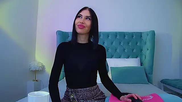 Snapshot of KaylaMous chatting on 17, 6, 2026 KaylaMous online show from 17, 6, 2026