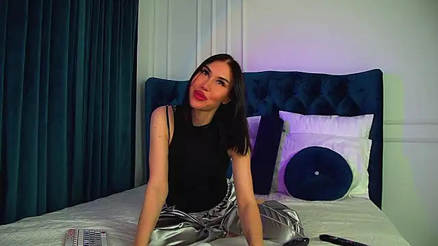 Snapshot of KaylaMous chatting on 17, 7, 2026 KaylaMous online show from 17, 7, 2026