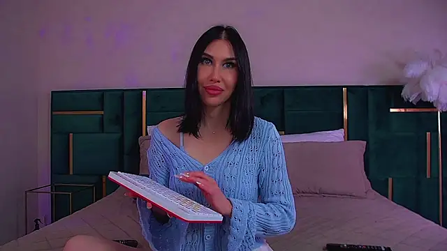 Snapshot of KaylaMous chatting on 25, 7, 2026 KaylaMous online show from 25, 7, 2026