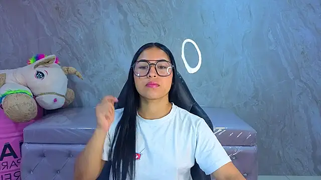 lia x a online show from 8, 6, 2026