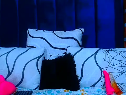 sexybitchh22 online show from 23, 7, 2026