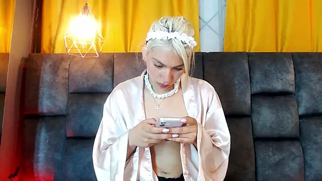 Snapshot of Winter_Girl_07 chatting on 28, 7, 2026 Winter Girl 07 online show from 28, 7, 2026