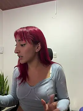 Juliethademon online show from 28, 7, 2026