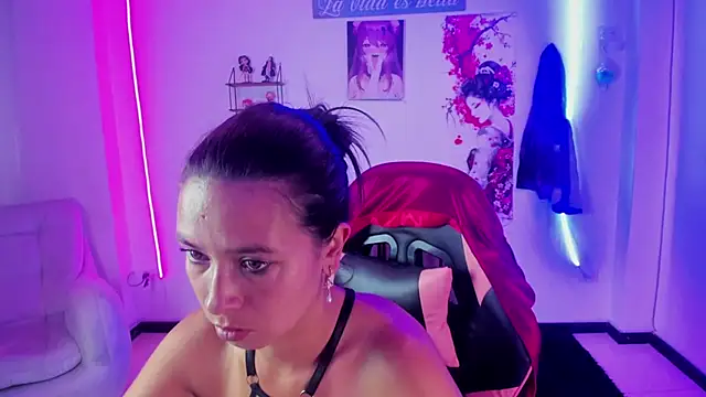 Alice Roosee online show from 2, 7, 2026