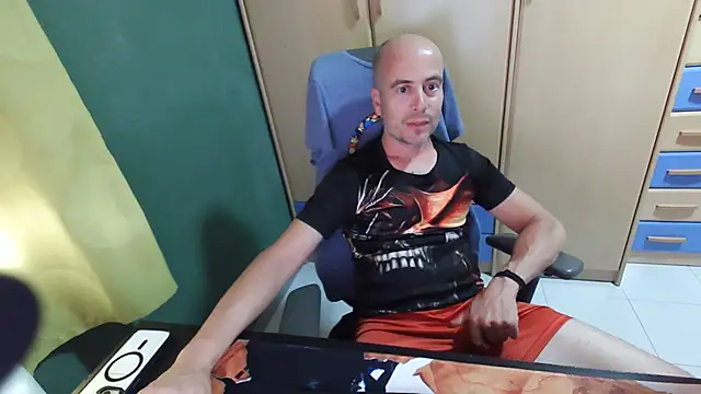 Snapshot of Golfo-83 chatting on 12, 6, 2026 Golfo-83 online show from 12, 6, 2026