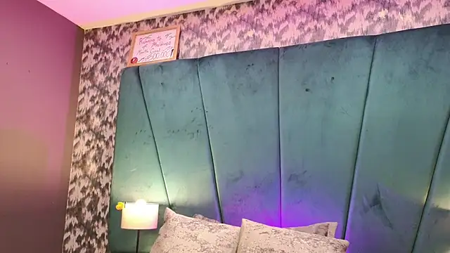 julimonroe  online show from 23, 7, 2026