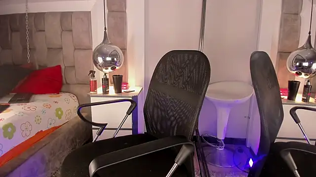 LucasThomson  online show from 27, 7, 2026